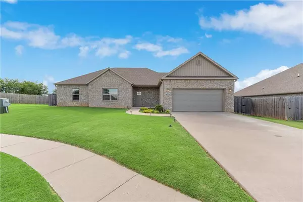 597 Quartz Way, Springdale, AR 72764