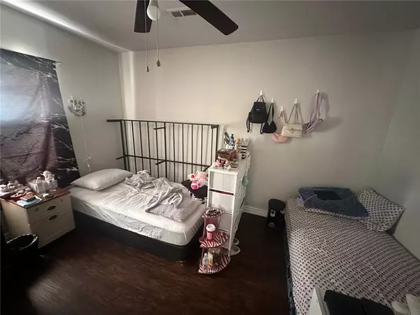 519 B St, Rogers, AR 72756