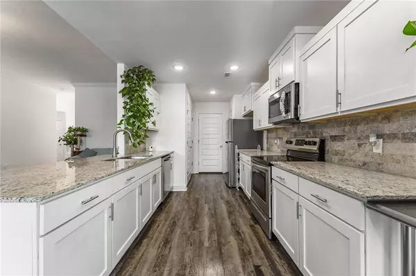 1709 S 11th Pl, Rogers, AR 72756