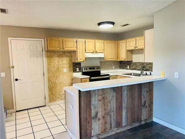 3119 W Essex Dr, Fayetteville, AR 72704