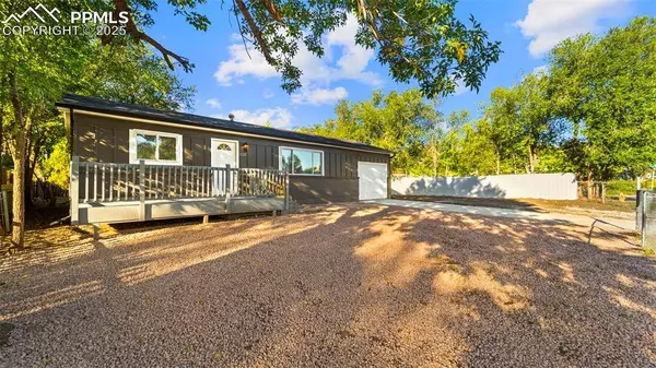 1126 Maxwell ST, Colorado Springs, CO 80906