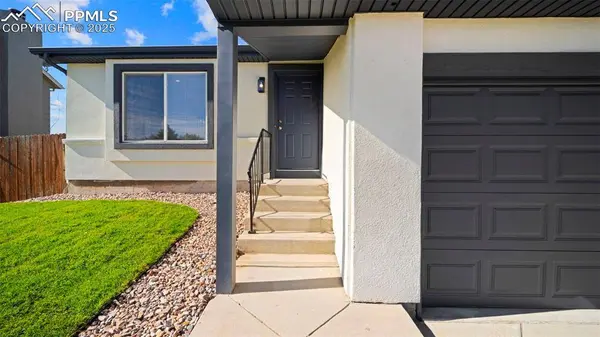 3114 Sunray PL, Colorado Springs, CO 80916