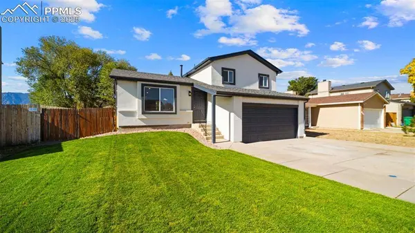 3114 Sunray PL, Colorado Springs, CO 80916