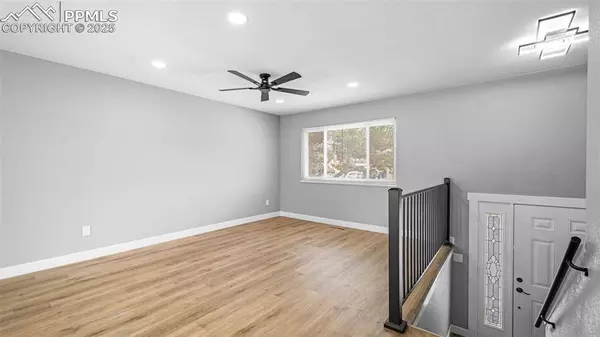 4802 Montebello DR, Colorado Springs, CO 80918