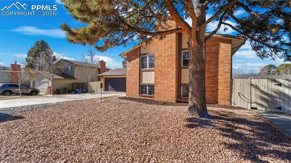 4660 Bluestem LN, Colorado Springs, CO 80917