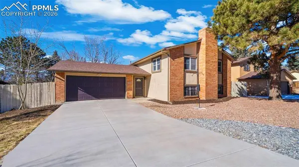 4660 Bluestem LN, Colorado Springs, CO 80917