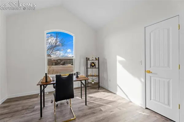10050 Intrepid WAY, Colorado Springs, CO 80925