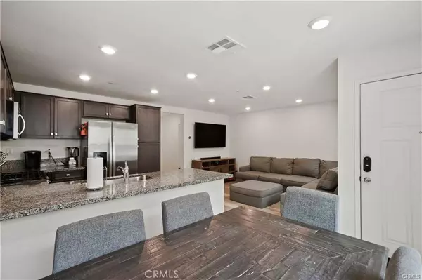 7155 Citrus AVE #320, Fontana, CA 92336