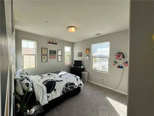 14206 Everton, Bakersfield, CA 93311