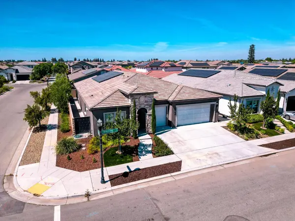 2785 N Armstrong AVE, Fresno, CA 93727