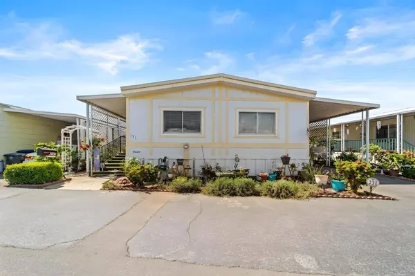 1724 Minnewawa AVE #131, Clovis, CA 93612