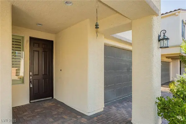 971 Huntington Cove Pkwy, Las Vegas, NV 89178