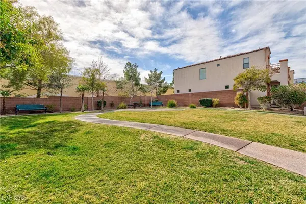 9748 Villa Lorena AVE, Las Vegas, NV 89147