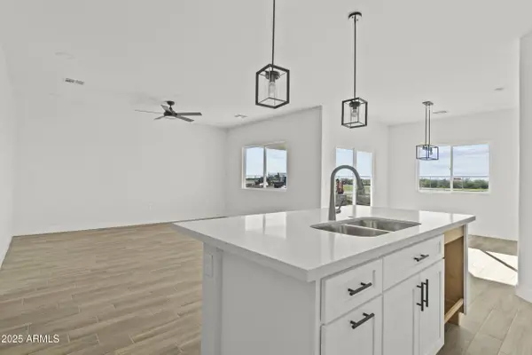 26391 W Desert Crest Street, Casa Grande, AZ 85193