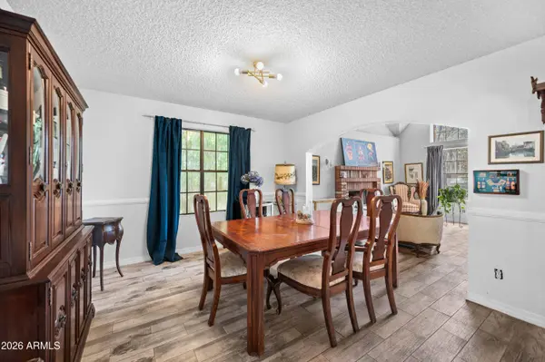 6416 W SHANGRI LA Road, Glendale, AZ 85304