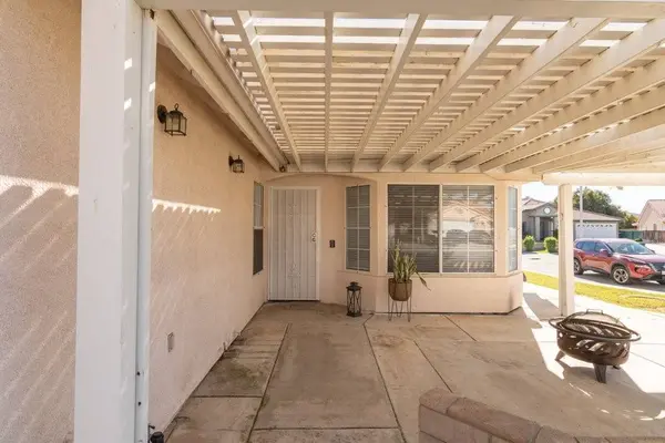 2823 Kingsbury, Hemet, CA 92545