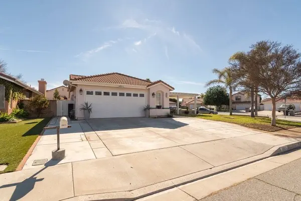 2823 Kingsbury, Hemet, CA 92545