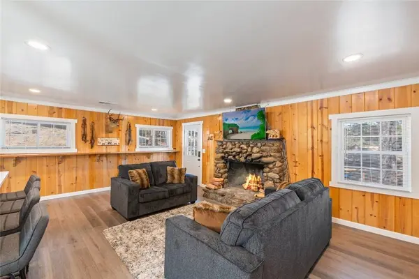 2403 Independence, Running Springs, CA 92382