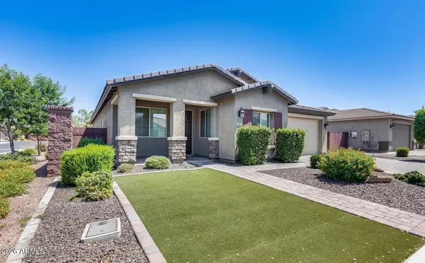246 W White Oak Avenue, San Tan Valley, AZ 85140