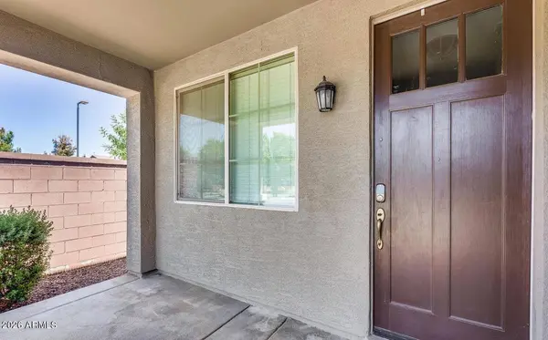 246 W White Oak Avenue, San Tan Valley, AZ 85140