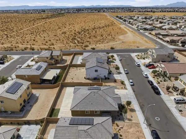 15727 Akron, Victorville, CA 92394