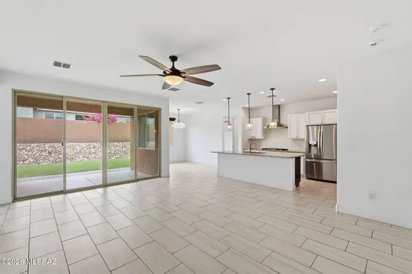 10244 E Iron Horse Trl, Tucson, AZ 85747