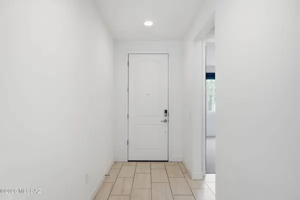 10244 E Iron Horse Trl, Tucson, AZ 85747