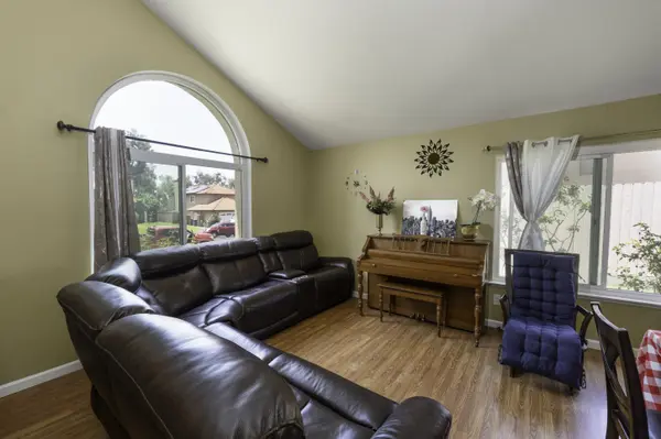 23790 Redbark Dr, Moreno Valley, CA 92557-3901