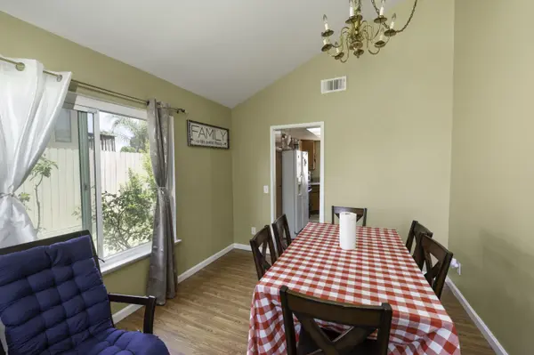 23790 Redbark Dr, Moreno Valley, CA 92557-3901