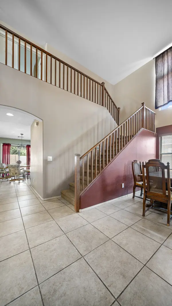 18182 W Desert Ln, Surprise, AZ 85388-1662