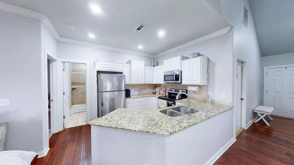 2802 SW Arbor Rd, Bentonville, AR 72713-4391