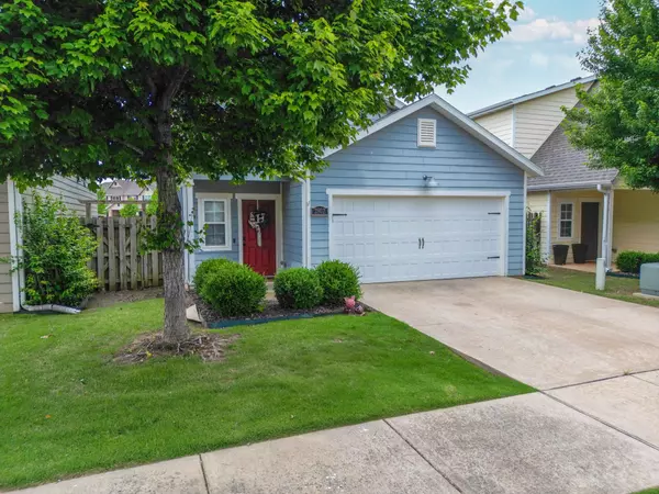 2802 SW Arbor Rd, Bentonville, AR 72713-4391