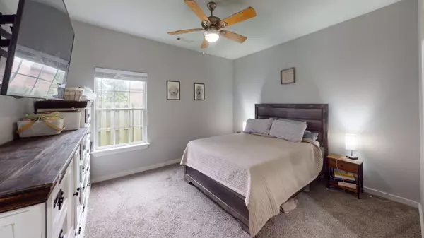 2802 SW Arbor Rd, Bentonville, AR 72713-4391