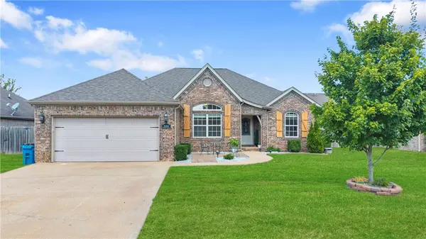 3106 SW Briar Creek Ave, Bentonville, AR 72713