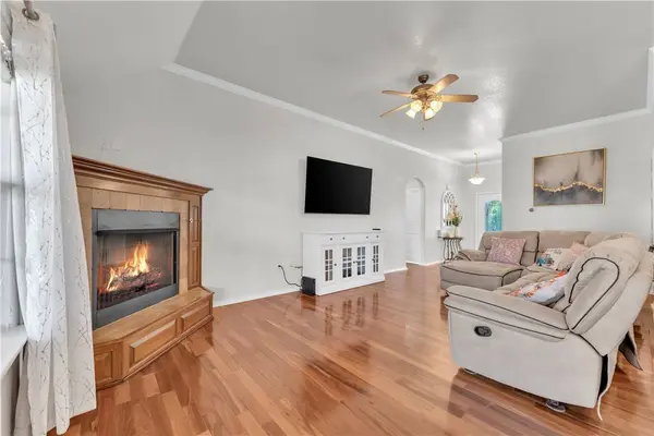 3106 SW Briar Creek Ave, Bentonville, AR 72713