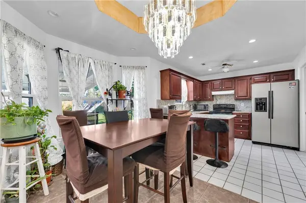 1701 Beth Dr, Rogers, AR 72758