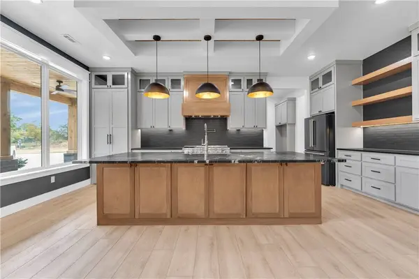 15992 Boundary Line Rd, Garfield, AR 72732