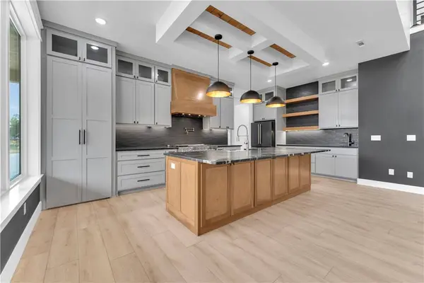 15992 Boundary Line Rd, Garfield, AR 72732