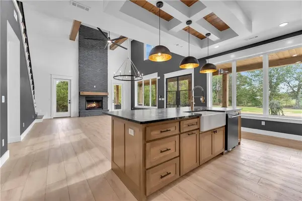 15992 Boundary Line Rd, Garfield, AR 72732