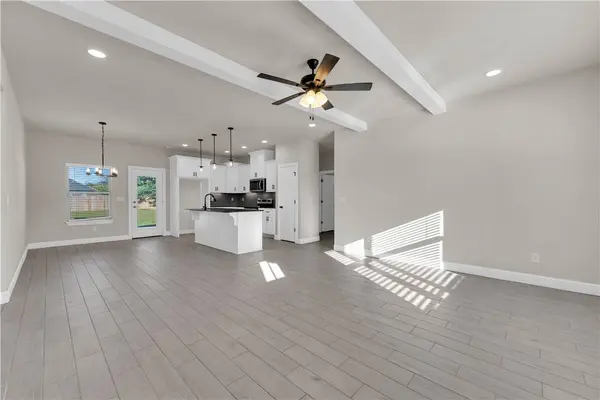 2378 John Montgomery Cir, Pea Ridge, AR 72751