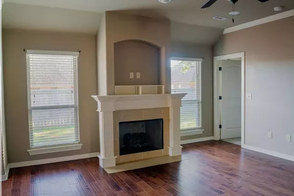 4302 W Murfield Dr, Rogers, AR 72758