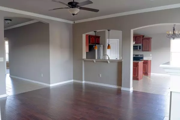 4302 W Murfield Dr, Rogers, AR 72758