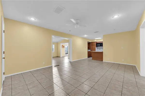 913 N 11 St, Rogers, AR 72756