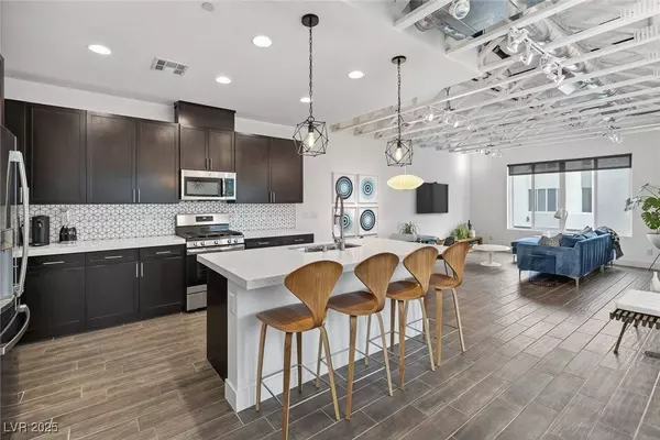 2861 Blue Key CT #2, Las Vegas, NV 89123