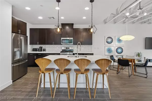 2861 Blue Key CT #2, Las Vegas, NV 89123