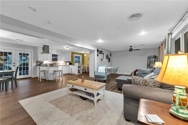 1003 W Price Ln, Rogers, AR 72758