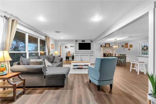 1003 W Price Ln, Rogers, AR 72758