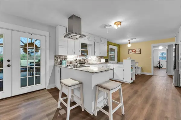 1003 W Price Ln, Rogers, AR 72758