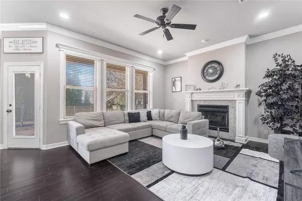 6412 S 44th St, Rogers, AR 72758