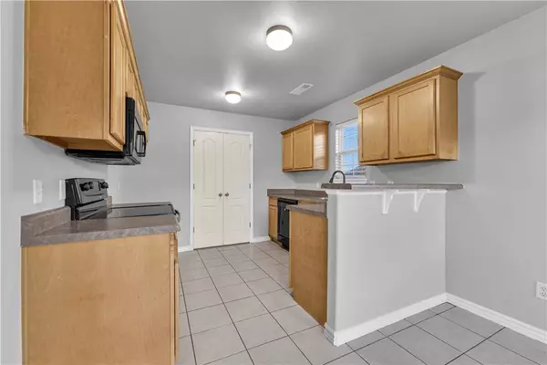 228 and 230 Copper Oaks Dr, Centerton, AR 72719